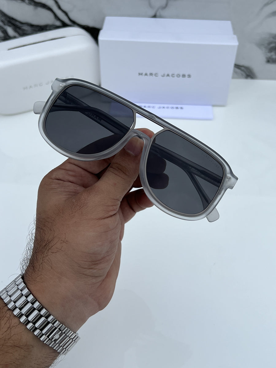 Marc_jacobs_1010_grey_black