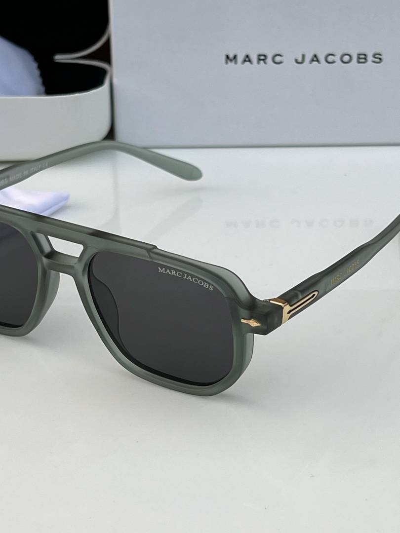 Marc jacobs 36 grey black