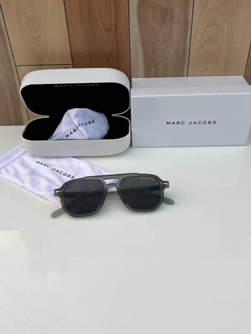 Marc jacobs 36 grey black