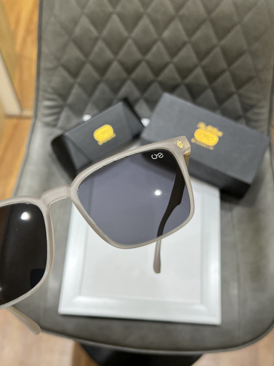 The wilson 5602 grey