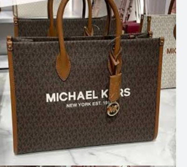 Michael Kors_Mirella_Tote_With_DustCover