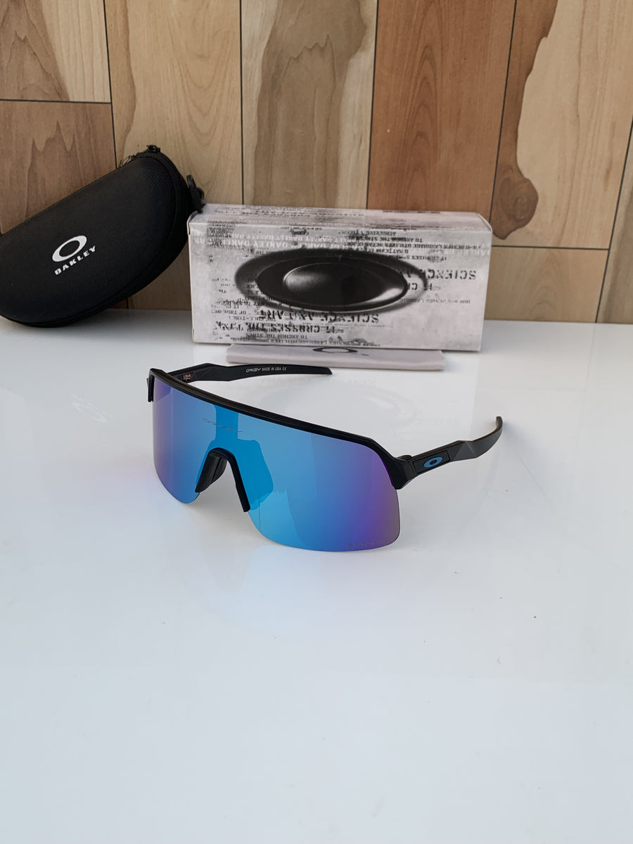 Oakley_9463_blue
