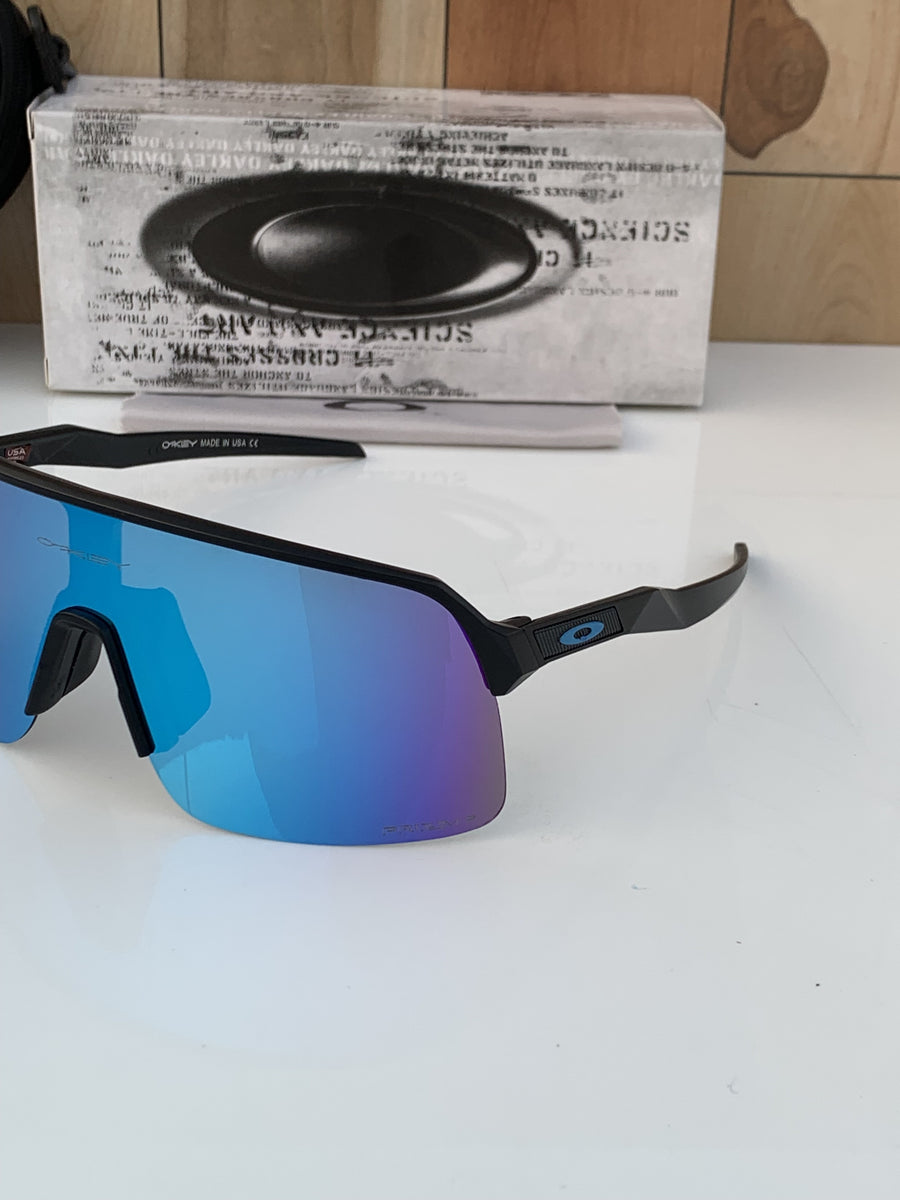 Oakley_9463_blue