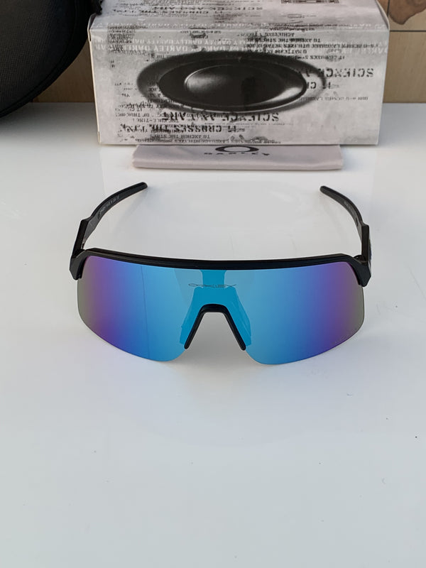 Oakley_9463_blue