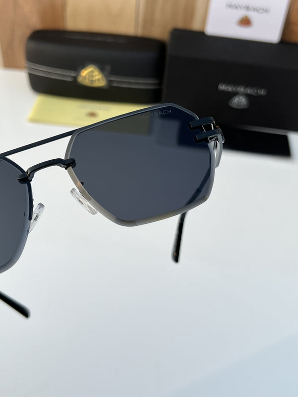 Maybach_2493_black