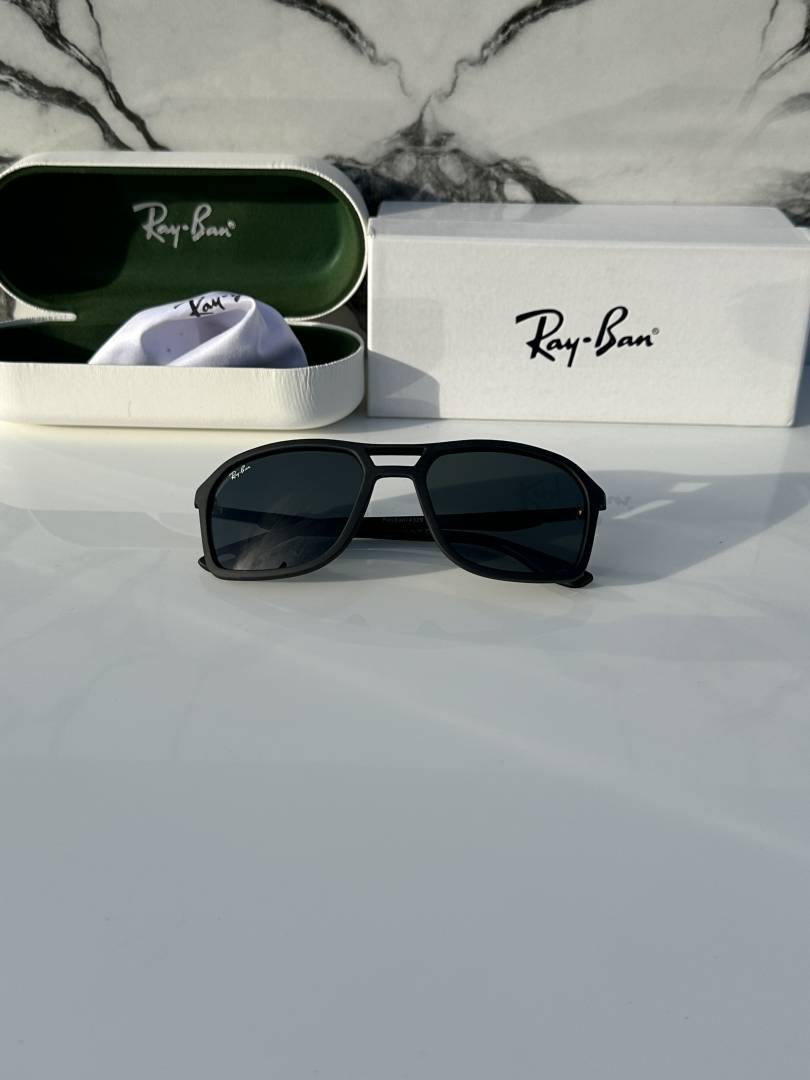 rey ban 4329 black green