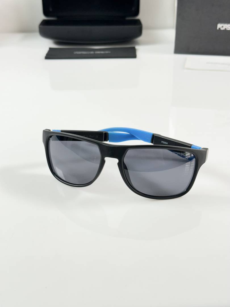 Porsche 004 Black Blue