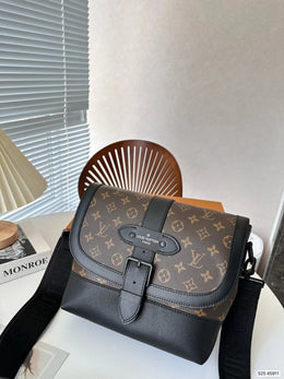 Louis Vuitton_LV Saumur Messenger Monogram Eclipse With Dust Bag (Brown - 420)