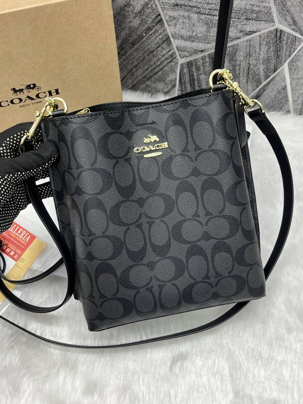Coach_Bucket_Bag_With_Original_Box