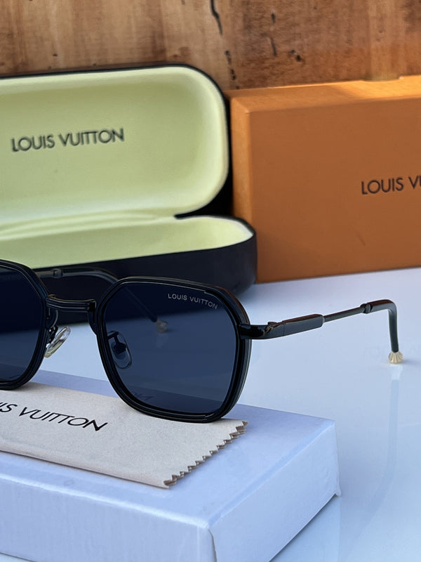 Louis Vuitton_69_full_black