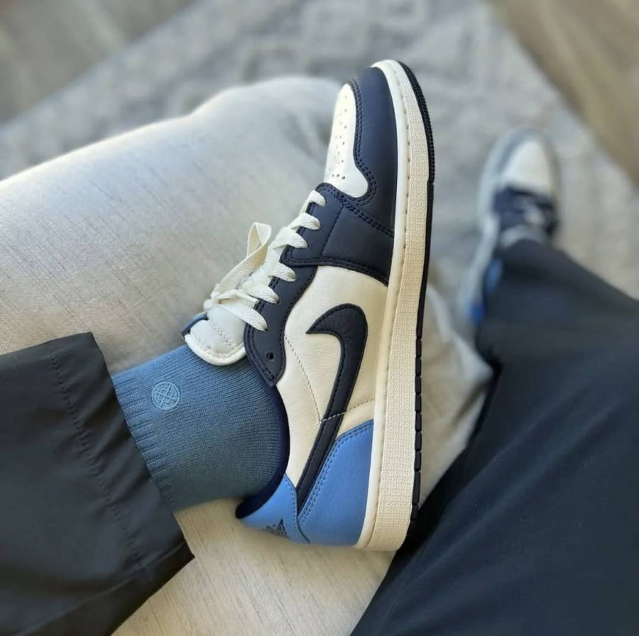 Nike Air Jordan 1 Low OG Obsidian UNC