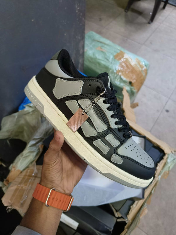 .. skeleton low black grey sneaker