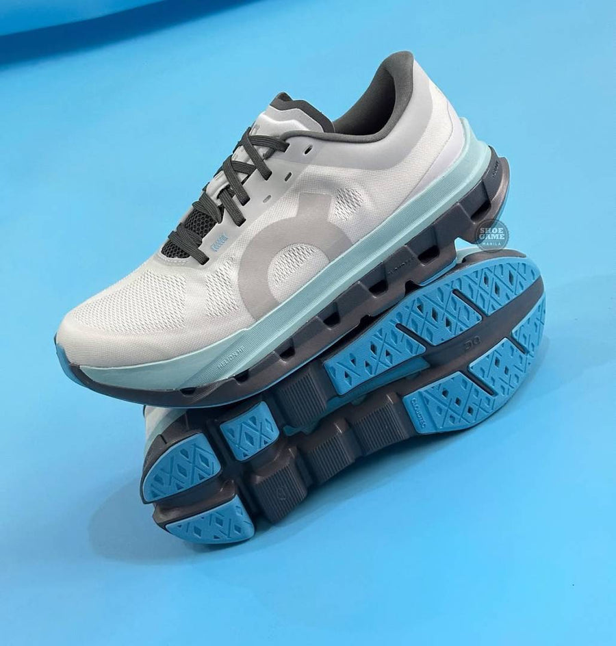 On Cloudflow 5 Running Arctic Blue