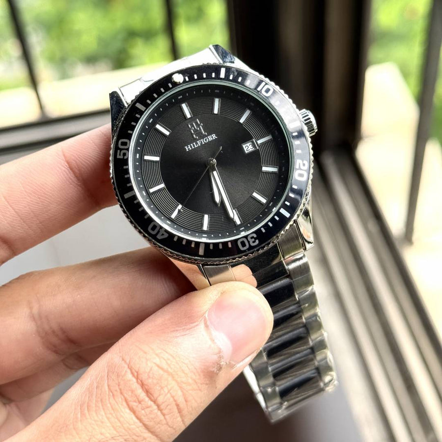 Tommy_Hilfige_Silverblack_098