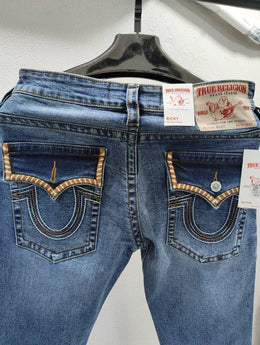 TRUE RELIGION IMPORTED STORE ARTICLE JEANS