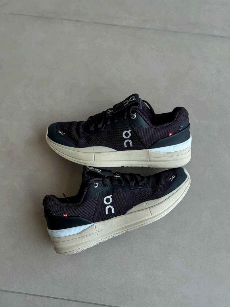 On Running Cloud Roger Pro Black Sand 1231