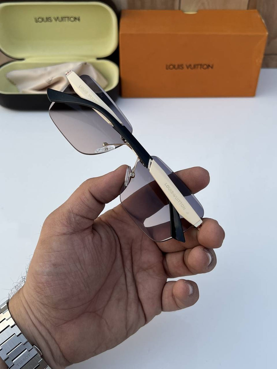 Louis Vuitton_5713_gold_wine