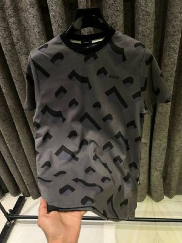 HUGO BOS IMPORTED STORE ARTICLE T-SHIRT