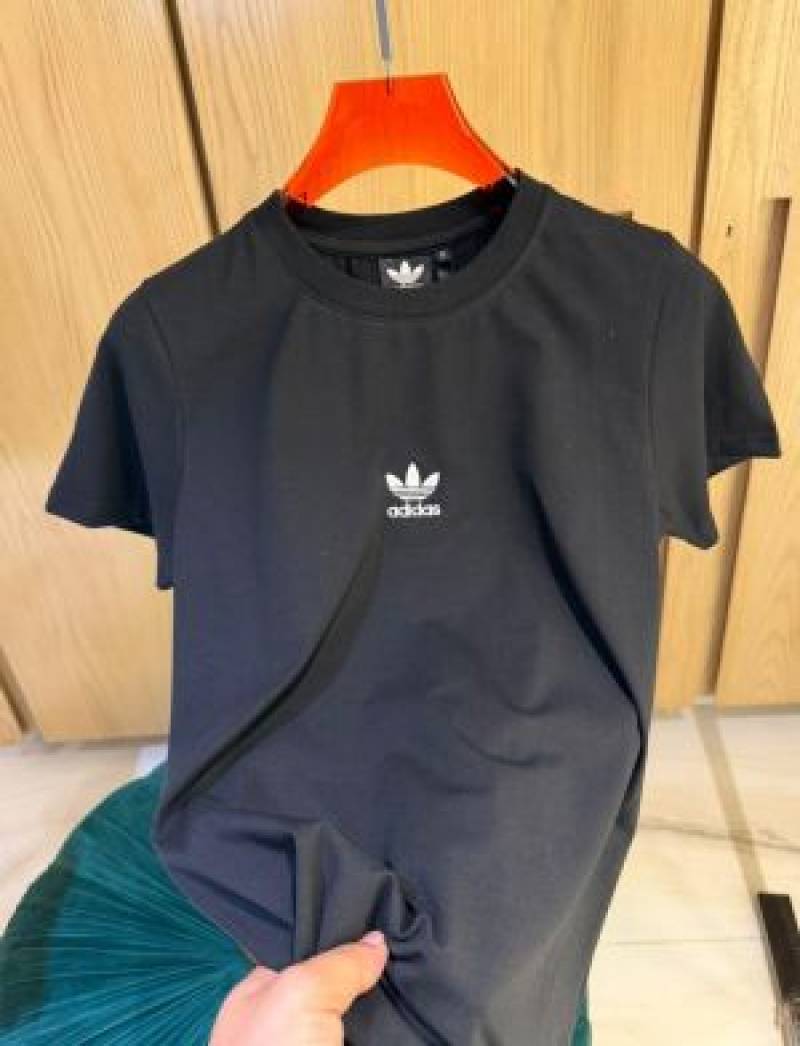Adidas IMPORTED STORE ARTICLE T-SHIRT x