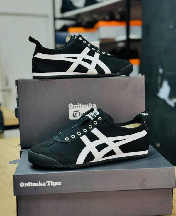 Onitsuka Tigar Slip On Black White