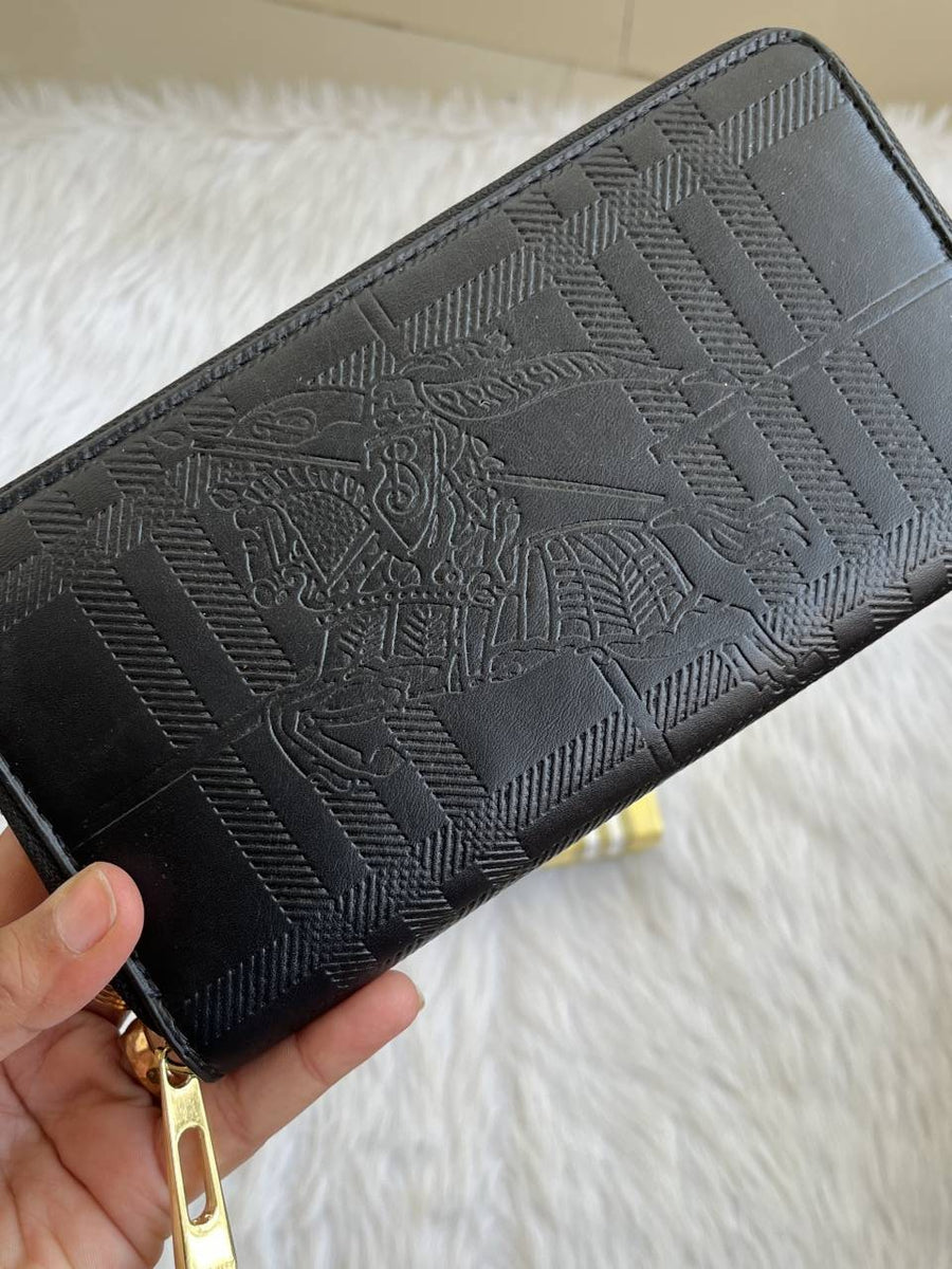 Burberry_139_Zippy_Wallet_With_OriginalBox