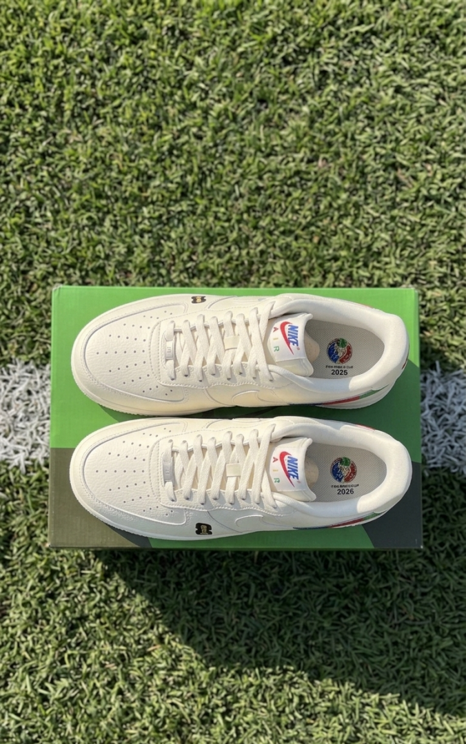 Nike AIRFORCE 1 LOW FIFA EDITION 2026