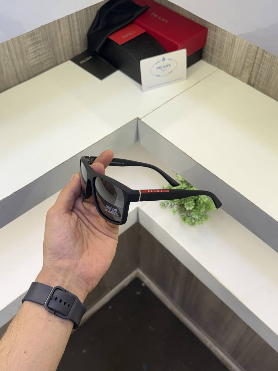 Prada 26002 Black