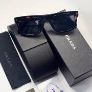 Prada 125 tiger black