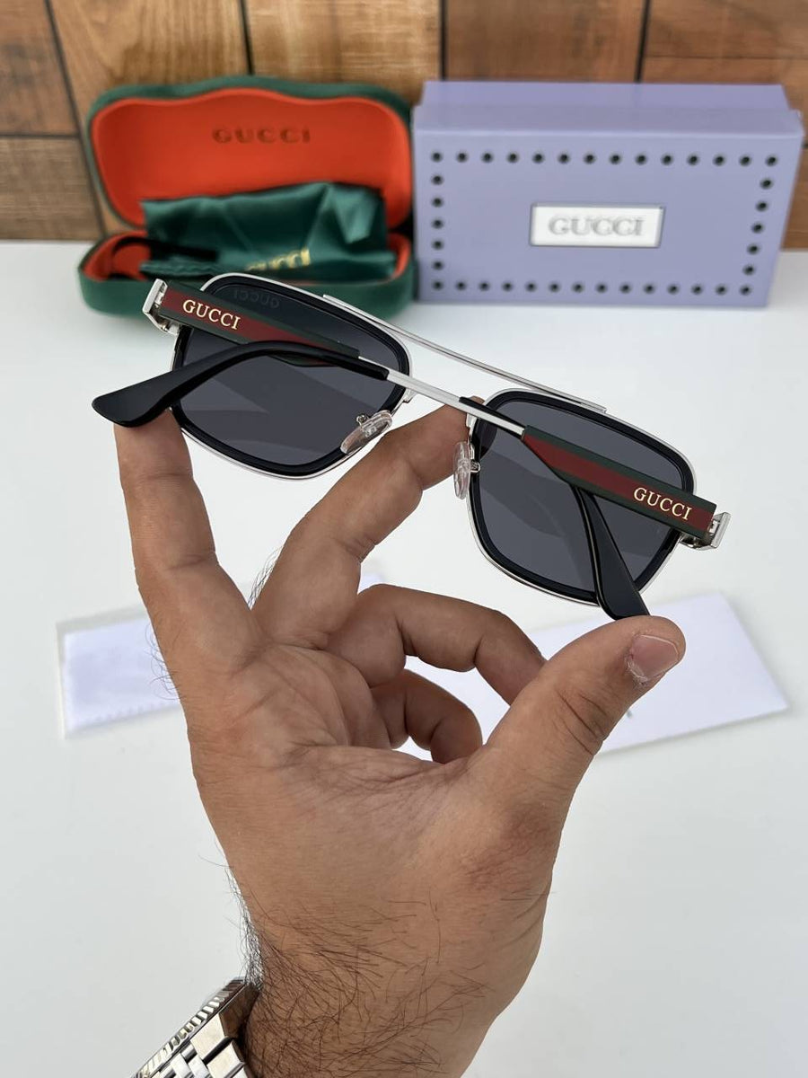 Gucci_617_silver_black