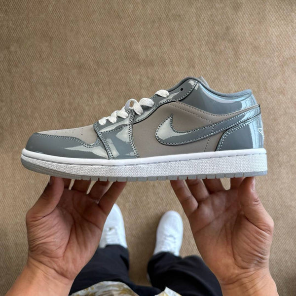 Nike AIR JORDAN 1 LOW SE MEDIUM GREY COOL