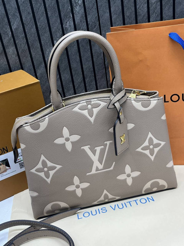 Louis Vuitton_CB_Petite_Palais_Handbag_With_OriginalBox_CarryBag
