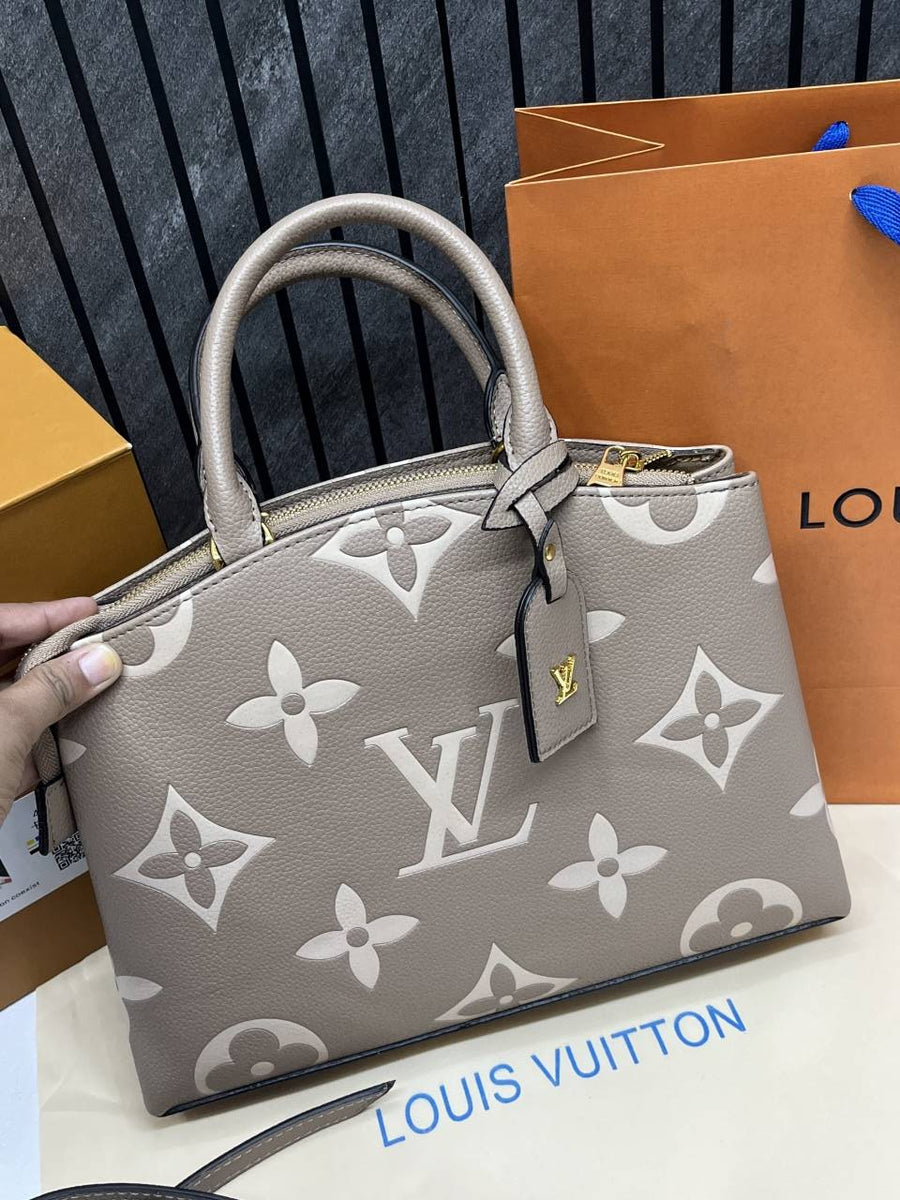 Louis Vuitton_CB_Petite_Palais_Handbag_With_OriginalBox_CarryBag