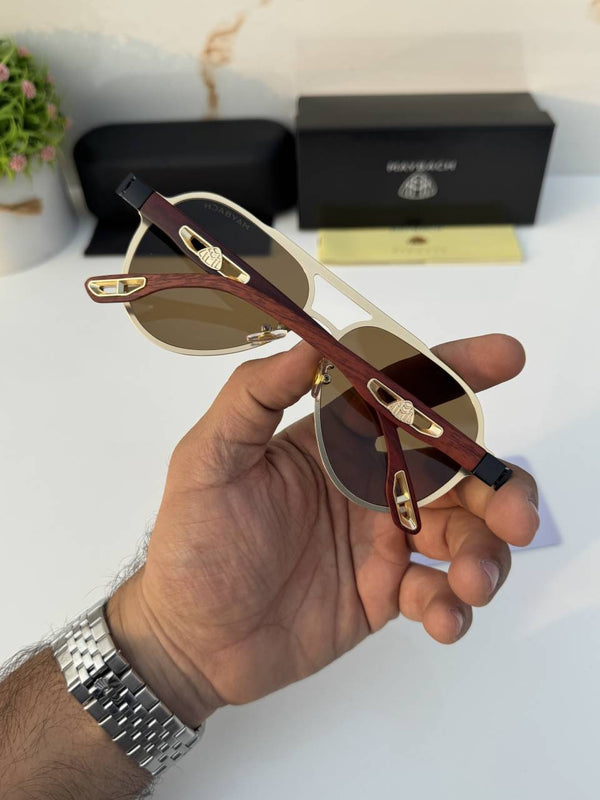 Maybach_72371_gold_brown