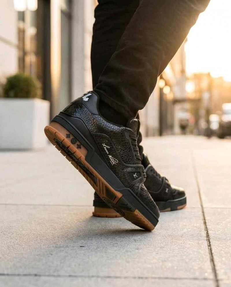 Louis Vuittonn LV Trainer Leather Black Gum