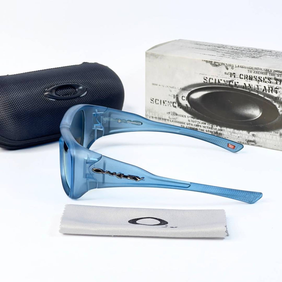Oakley 824 matt blue aqua mercury