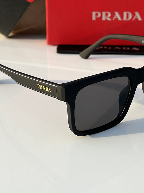 Prada_25_black