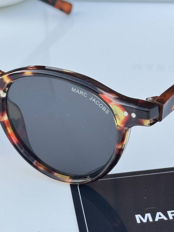 Marc_jacobs_1103_tiger_black