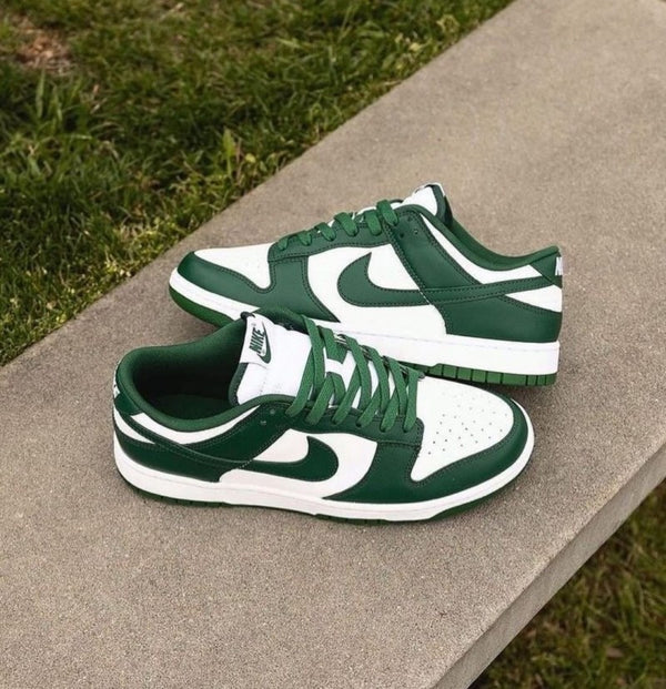 E sb dunk low varsity green