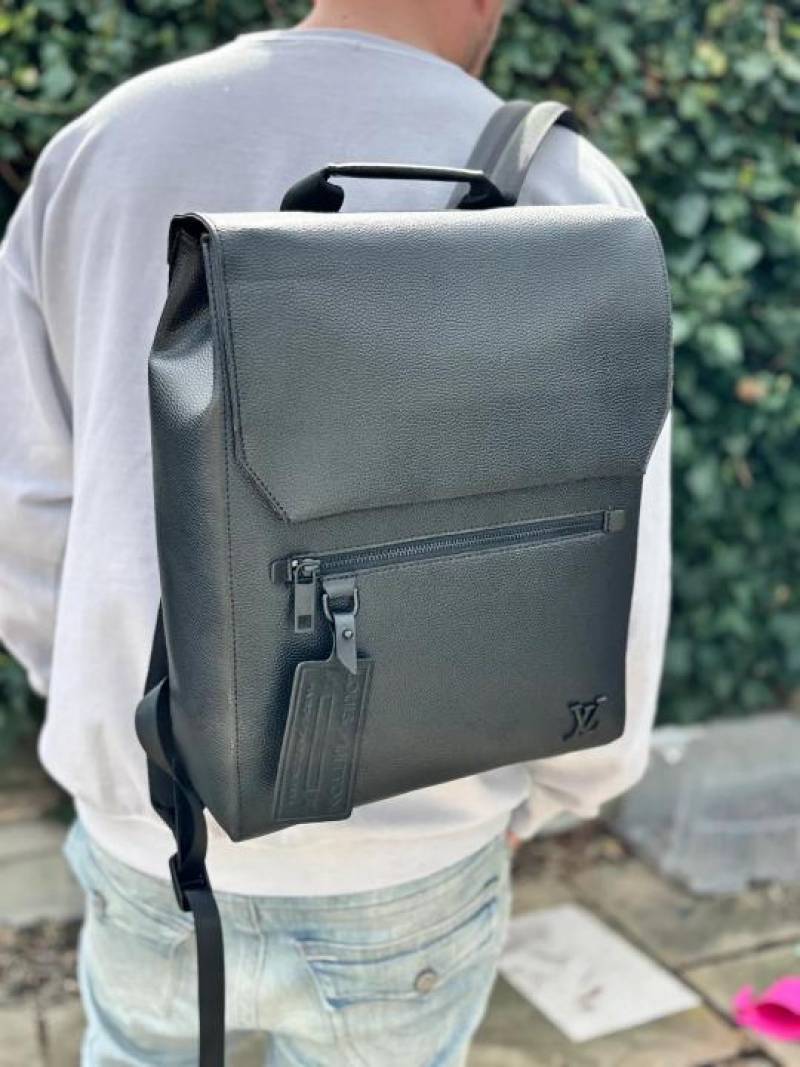 Louis Vuitton LV M21367 Aerogram Fastline Backpack With Dust Bag & Tags (Black - 1182)