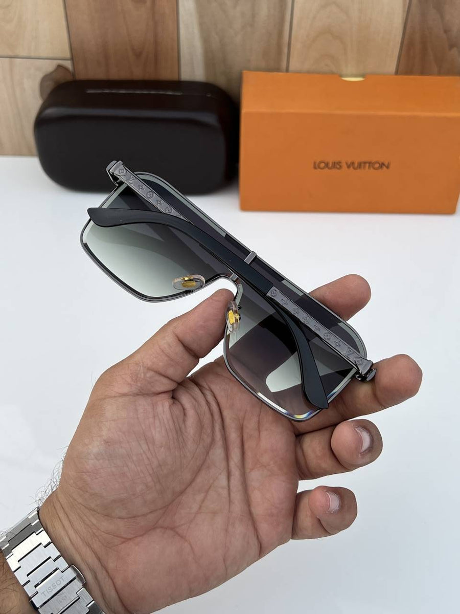 Louis Vuitton_2254_shaded