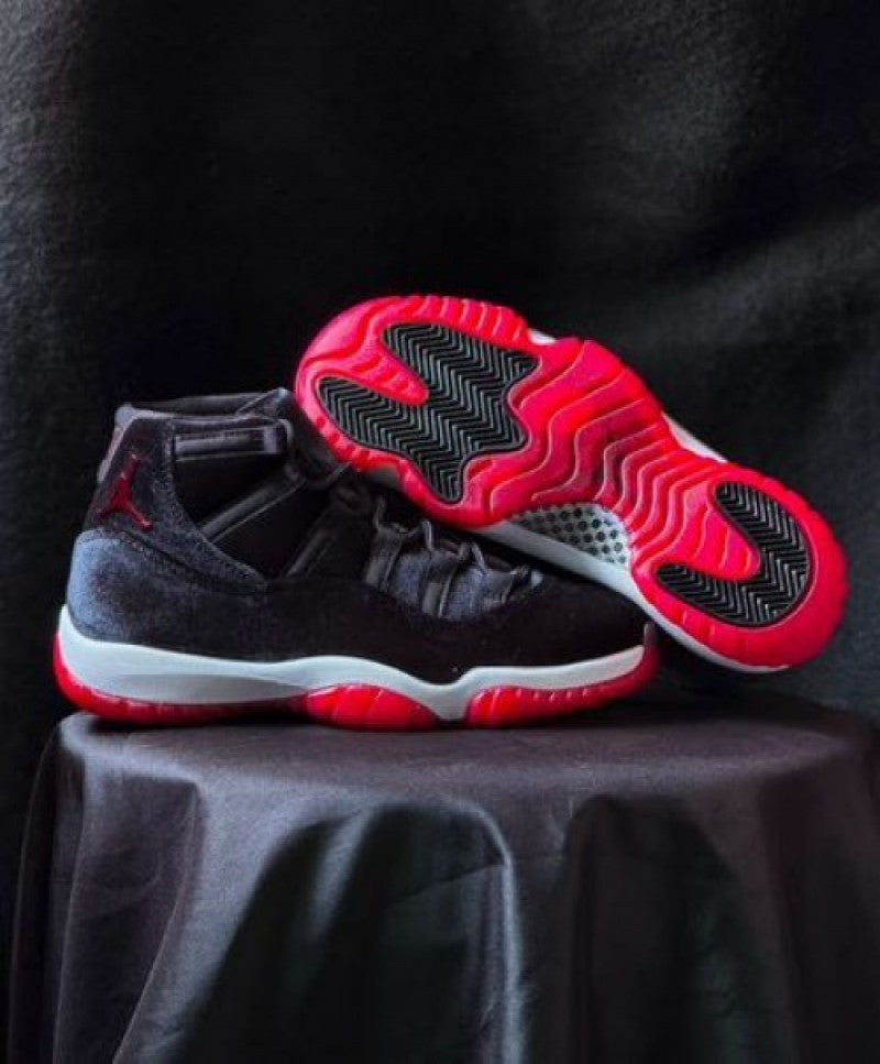 Nike Air Jordan 11 Retro Bred Velvet