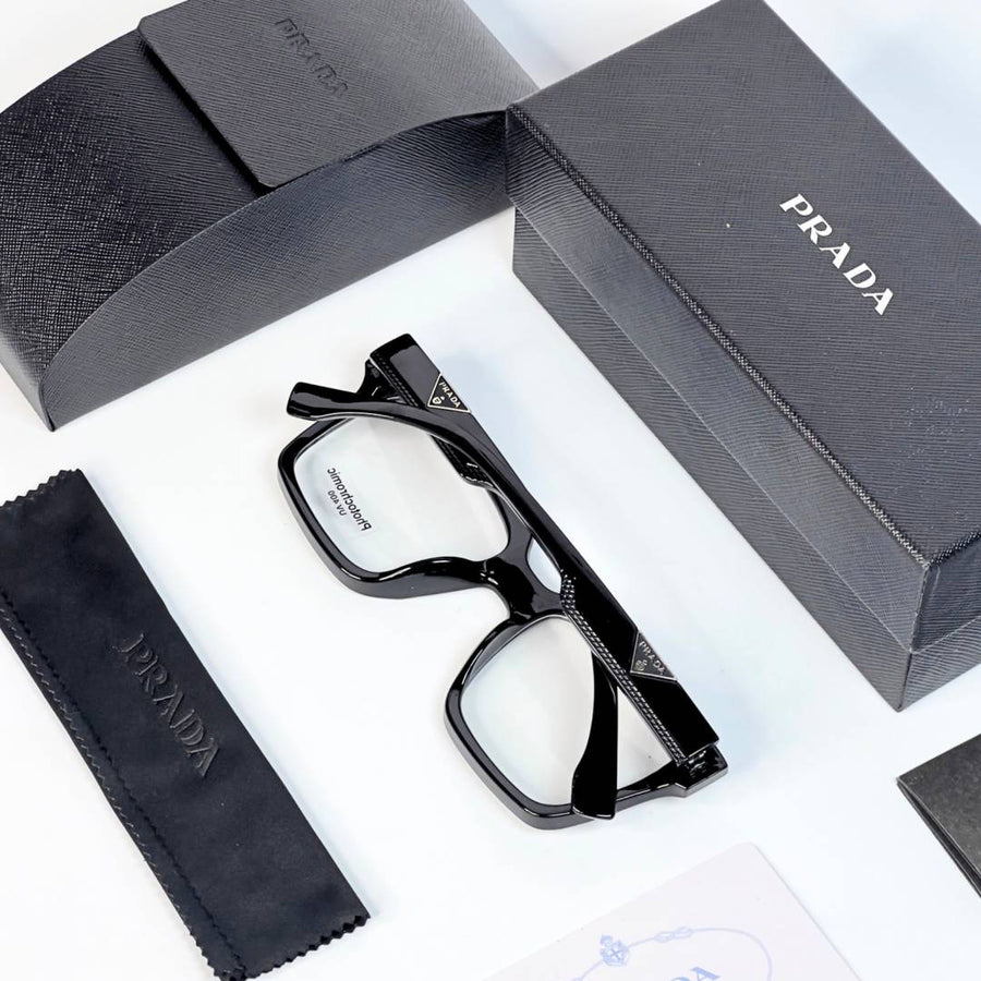 Prada 516 black plano