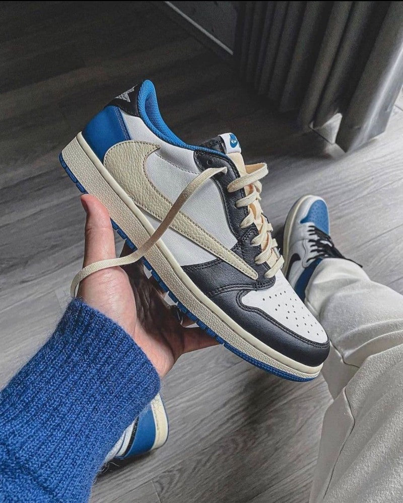 Nike Air Jordan 1 X Travis Scott Fragment SEMI UA...