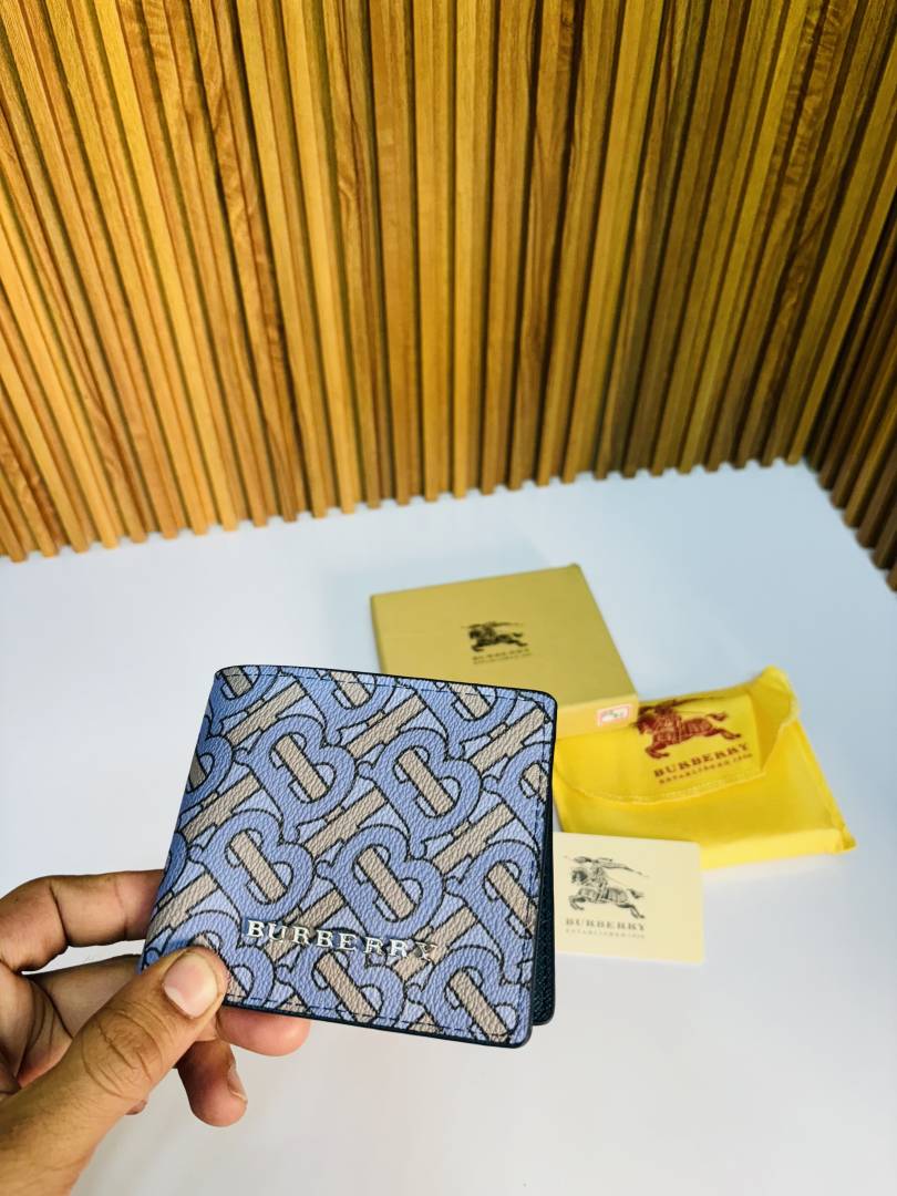 107 BURBERY PREMIUM QUALITY WALLET