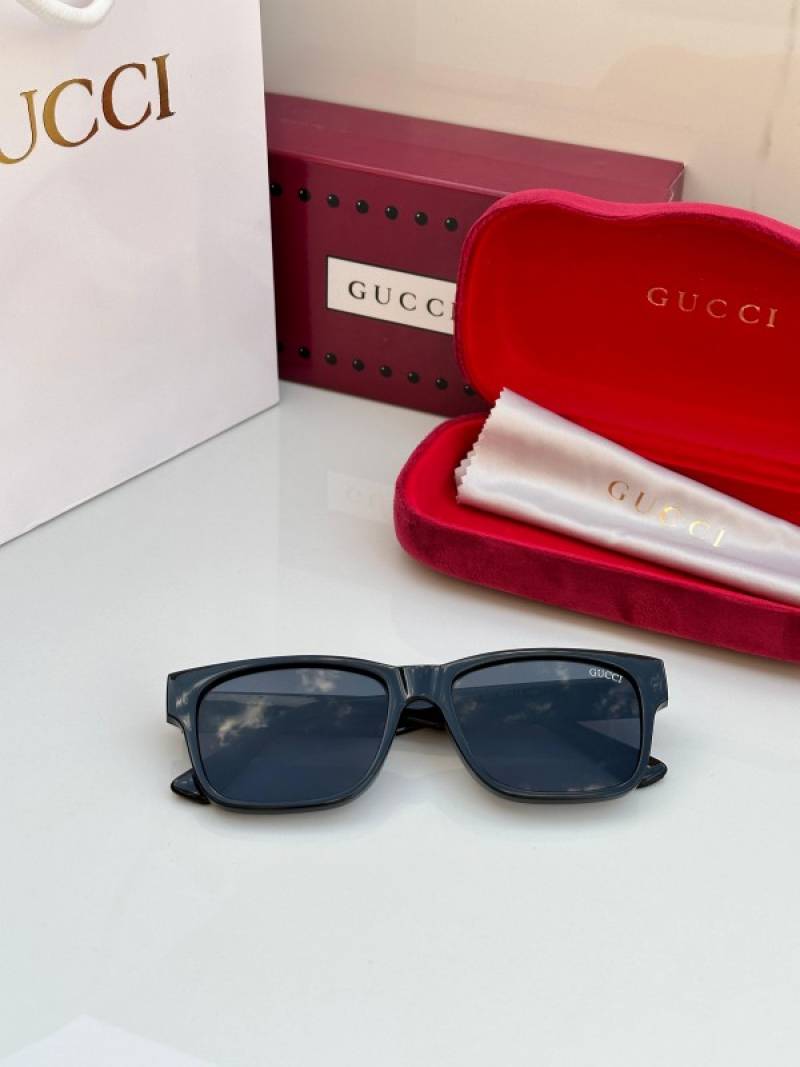 Gucci_10_black