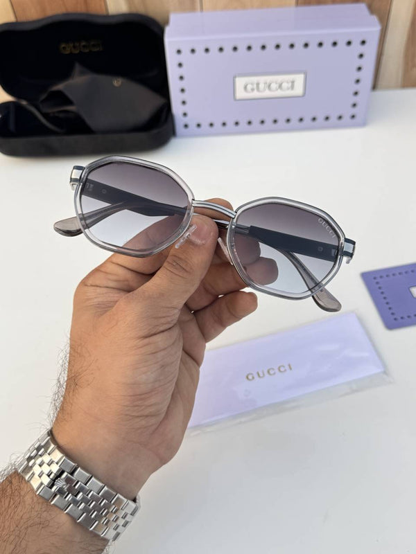 Gucci_618_silver_grey