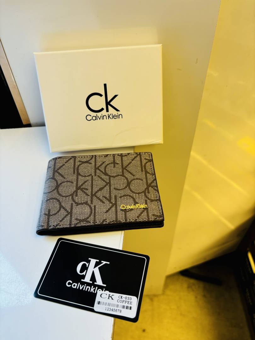 102 CK CALVIN KLINE PREMIUM QUALITY WALLET