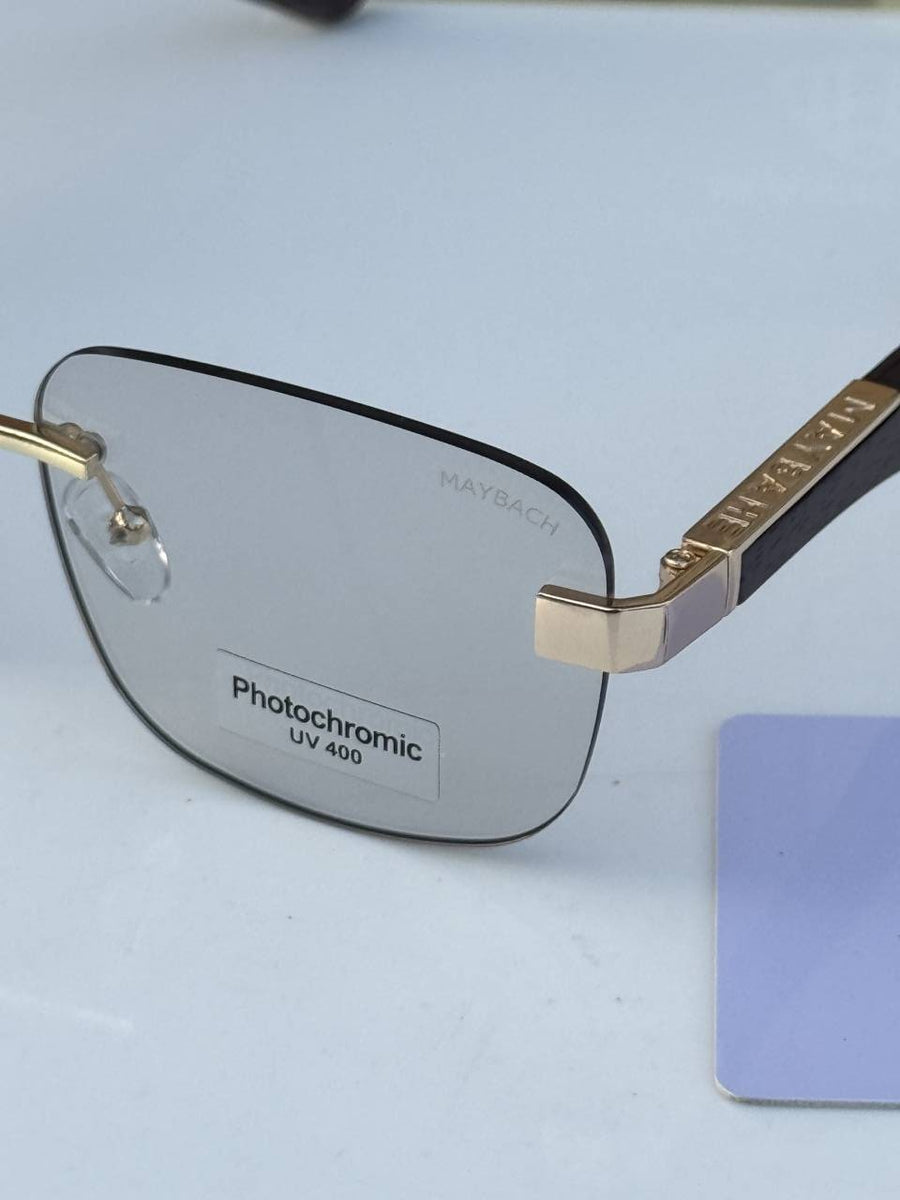 Maybach_1030_gold_grey_wooden