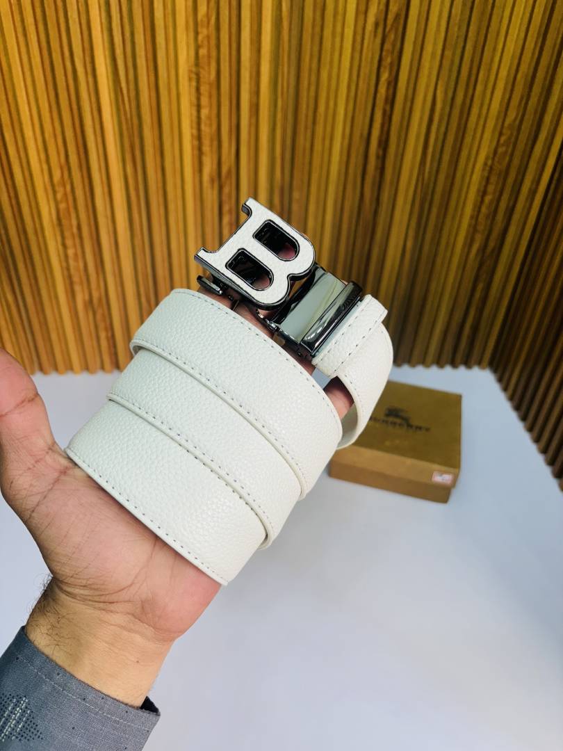 32 BURBERRRY PREMIUM QUALITY AUTOMATIC LOCK BELT
