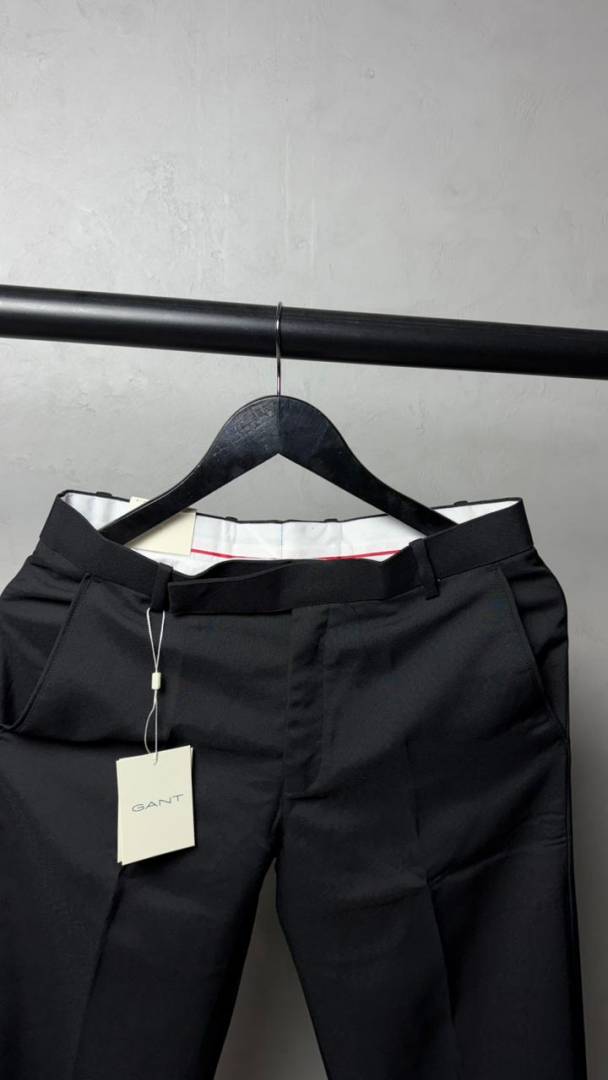 Gant Premium Straight Fit Pants 2382